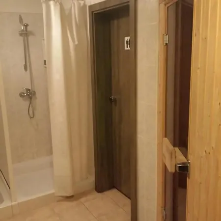 Zornitza Hotel *